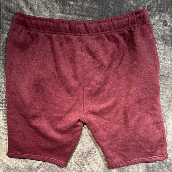 Brand new Nike Fleece Tech Shorts Men’s XL - Picture 2 of 3